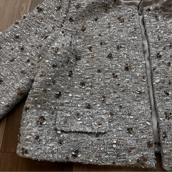 ZARA ZW NWT XL Collection Sequin Silver Jacket
Great for the Holidays &NYE - Picture 8 of 16